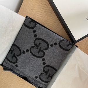 Gucci wool scarf - Like new with tags.